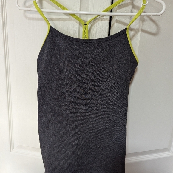 Black and Yellow Backless Tank Top - Picture 1 of 2